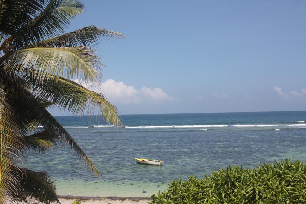 Roz A Mer - Beach Apartment Takamaka Buitenkant foto